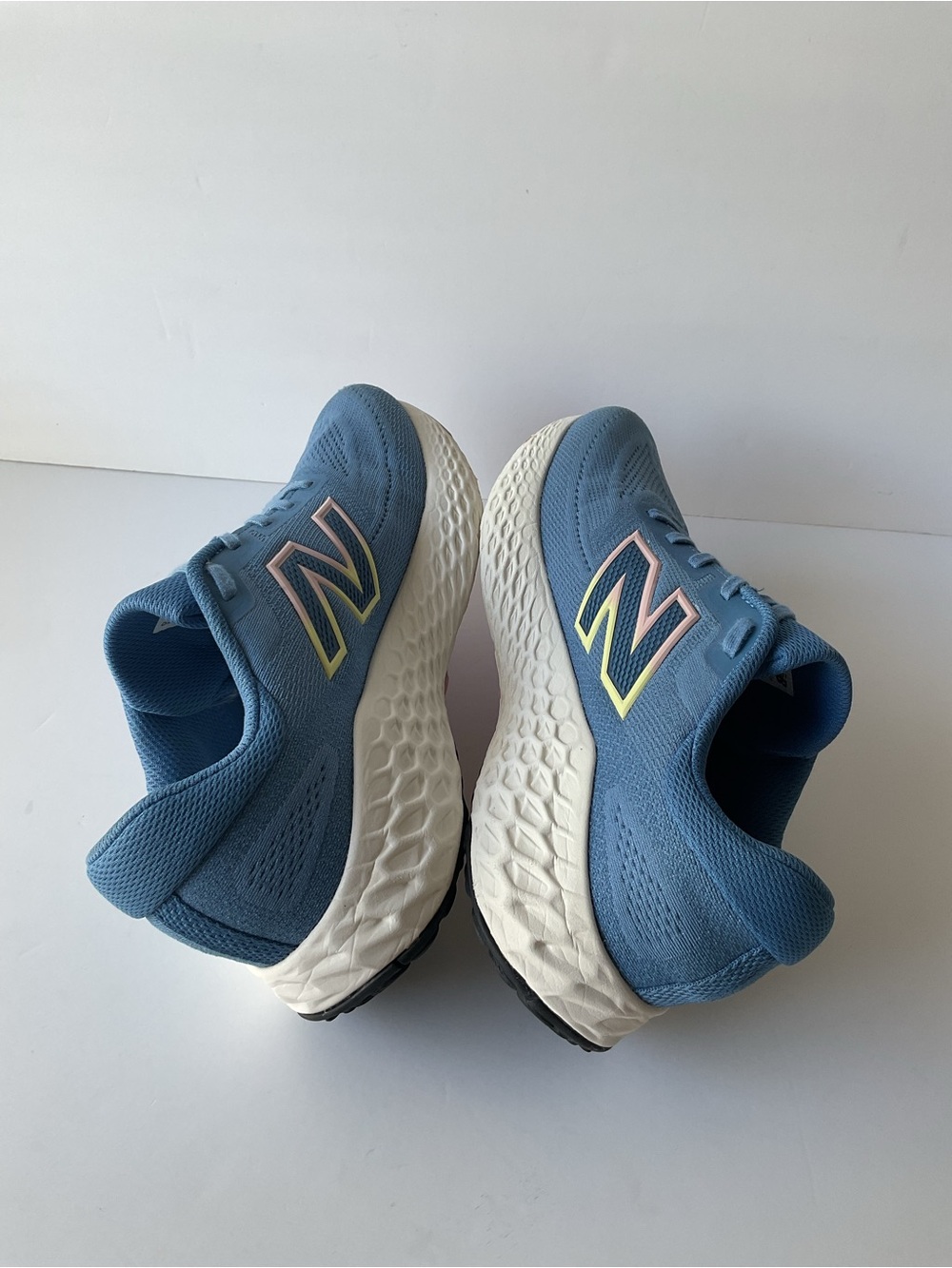New Balance Fresh Foam X EVOZ v4 Women’s 9.5 Blue Pink Running Shoes - Picture 9 of 11